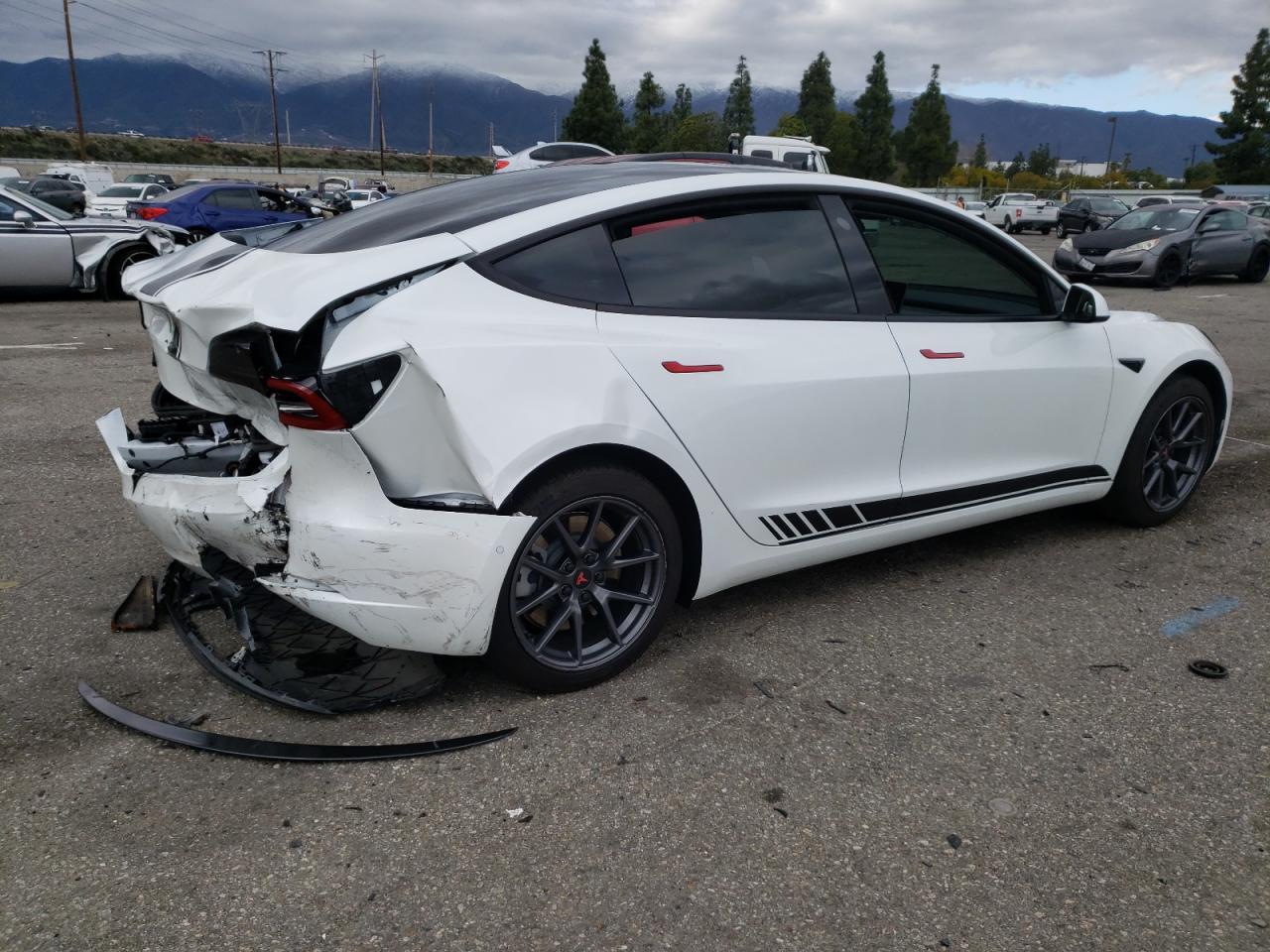 2022 TESLA MODEL 3 - Image 3