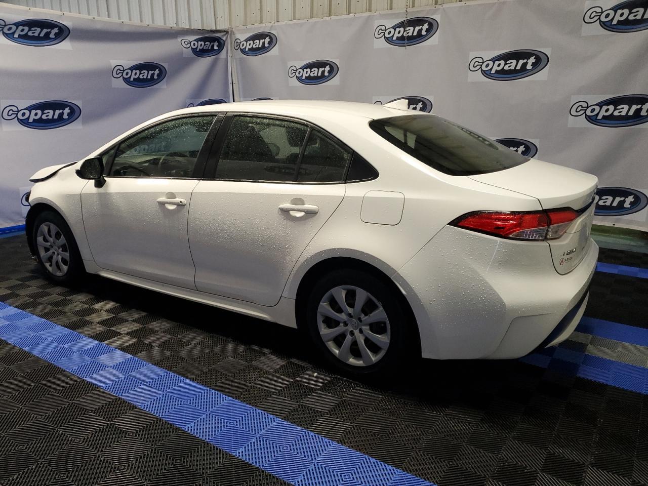 2020 TOYOTA COROLLA LE - Фото 2