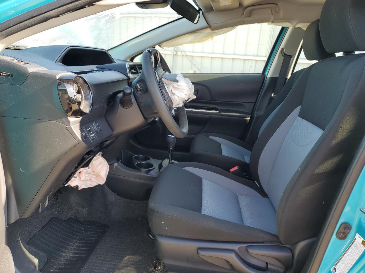 2019 TOYOTA PRIUS C - Image 7