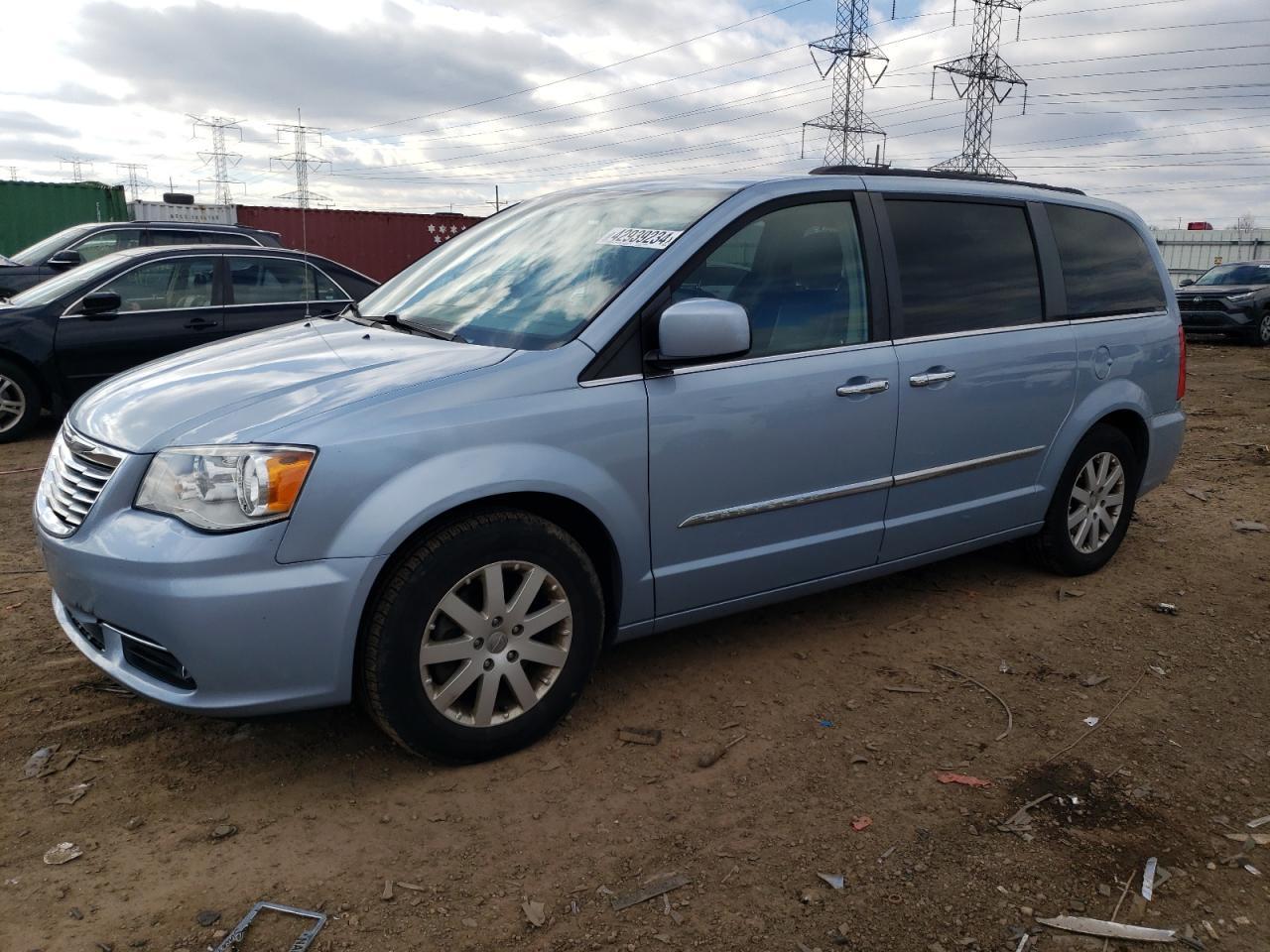 2016 CHRYSLER TOWN & COU car image