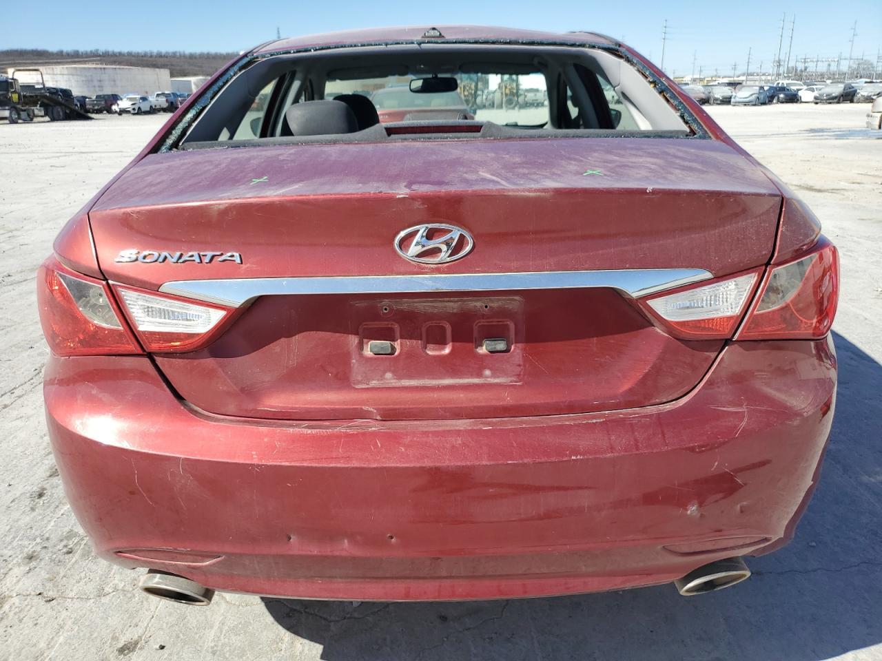 2011 HYUNDAI SONATA SE - Image 6