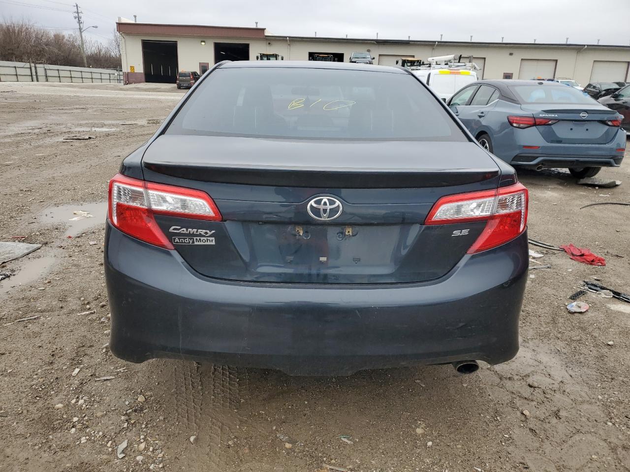 2014 TOYOTA CAMRY L - Image 6
