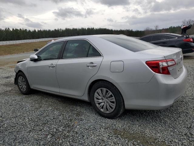 2014 Toyota Camry L - Фото 2