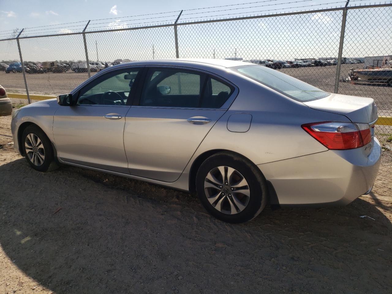 2014 HONDA ACCORD LX - Image 2