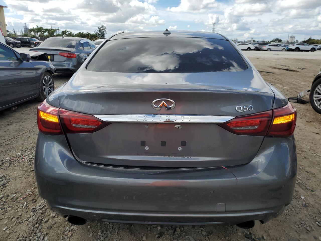 2018 INFINITI Q50 LUXE - Image 6