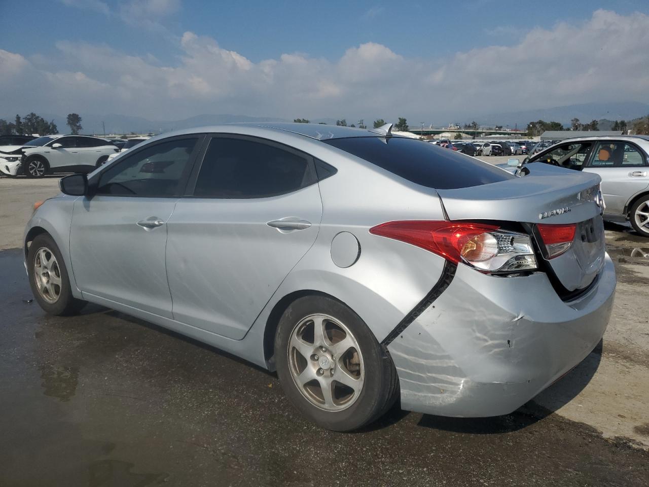 2011 HYUNDAI ELANTRA GL - Image 2