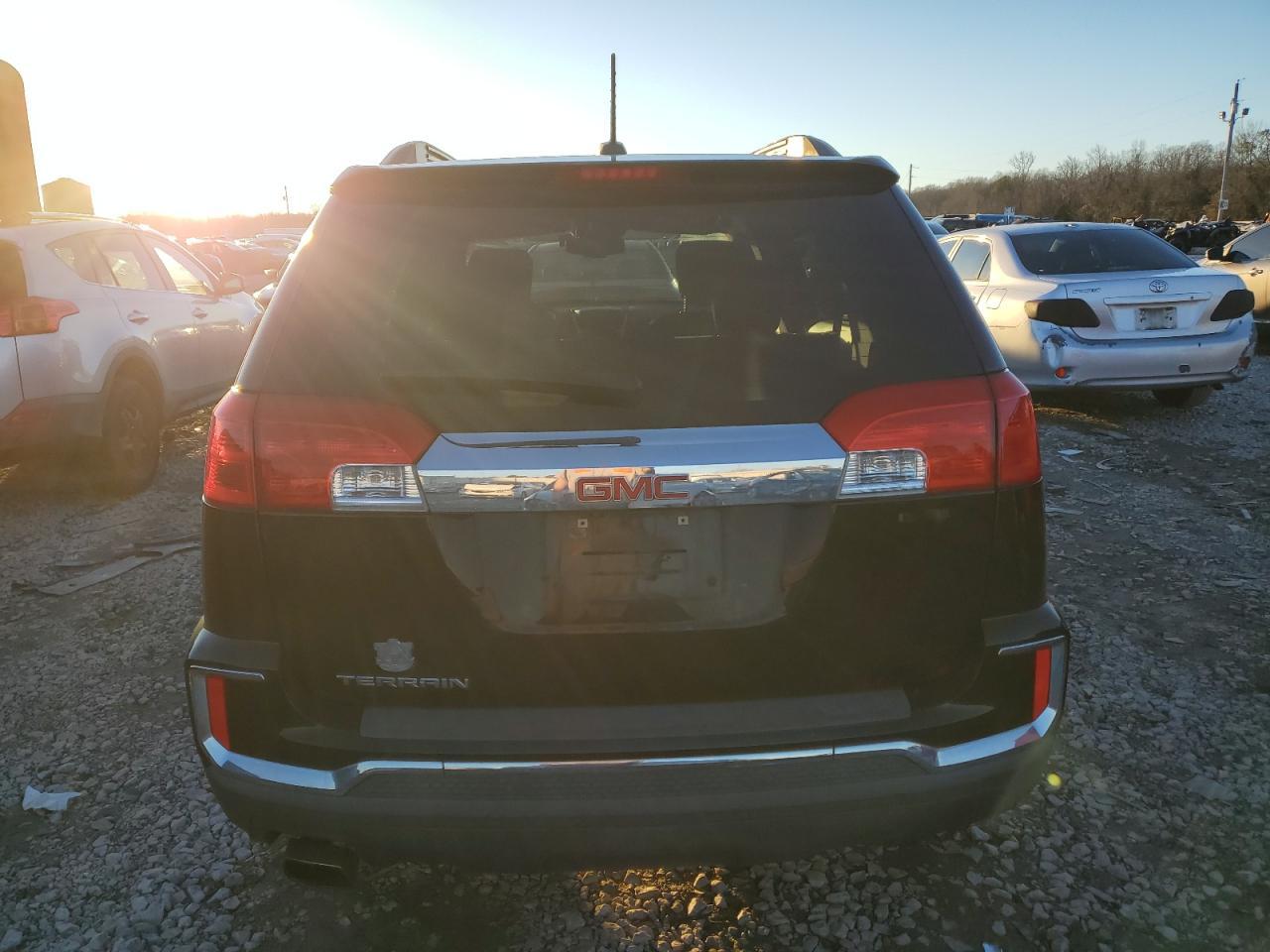 2016 GMC TERRAIN SL - Image 6
