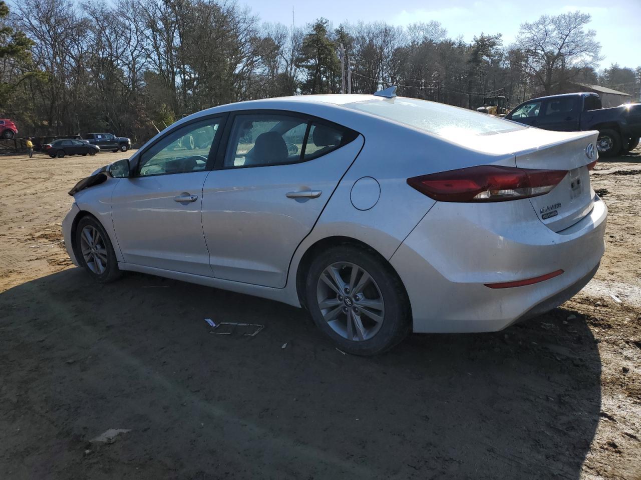 2017 HYUNDAI ELANTRA SE - Image 2