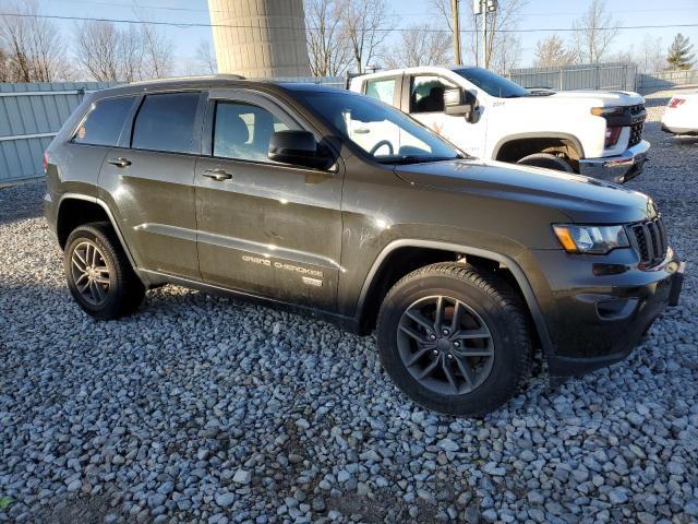 2016 Jeep Grand Cherokee Laredo - Image 4
