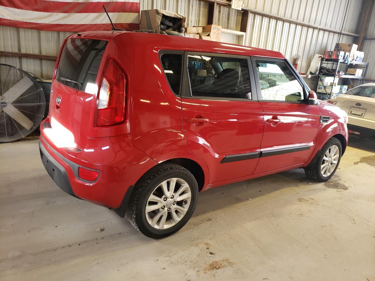 2013 KIA SOUL + - Image 3