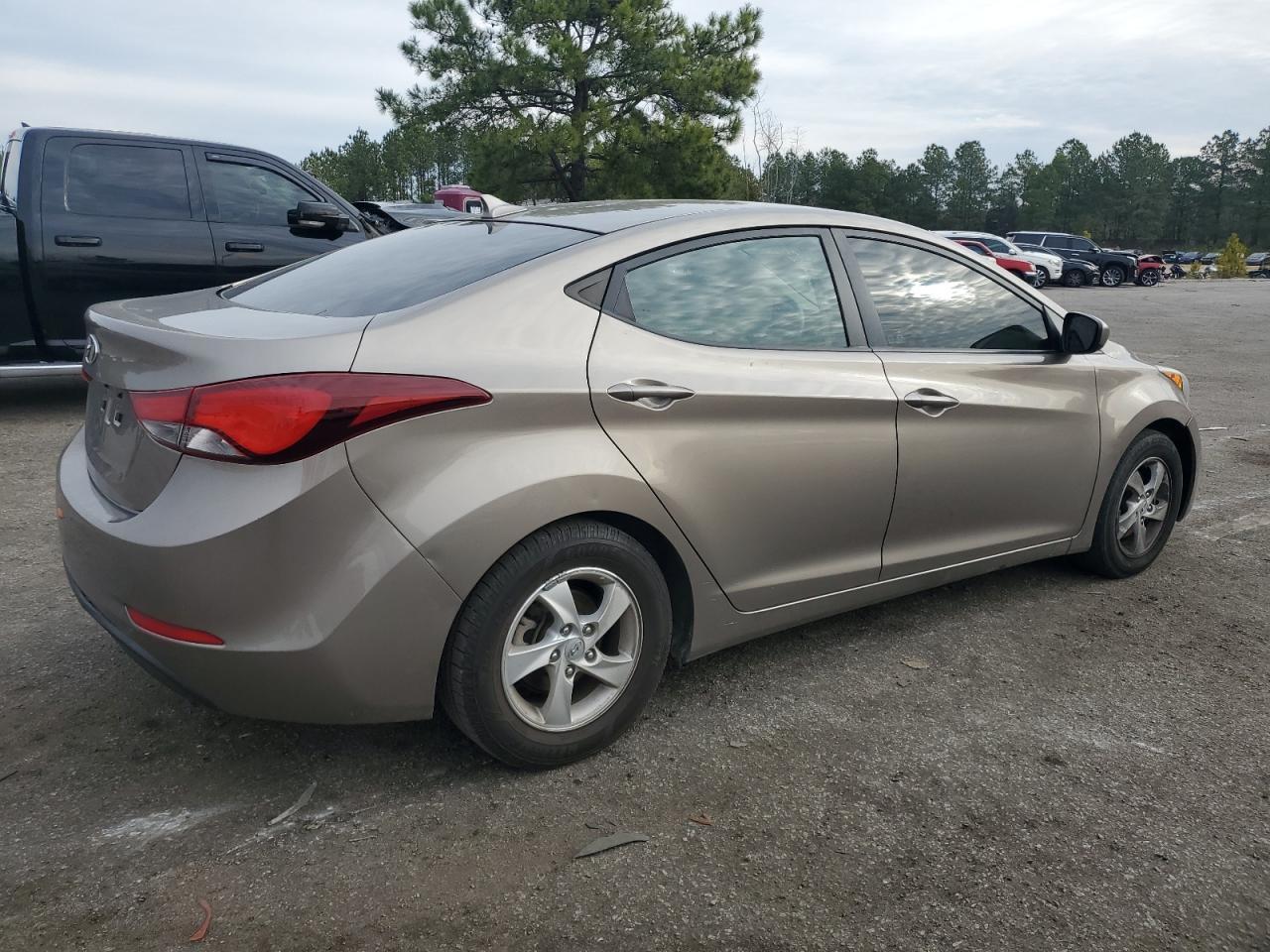 2014 HYUNDAI ELANTRA SE - Image 3