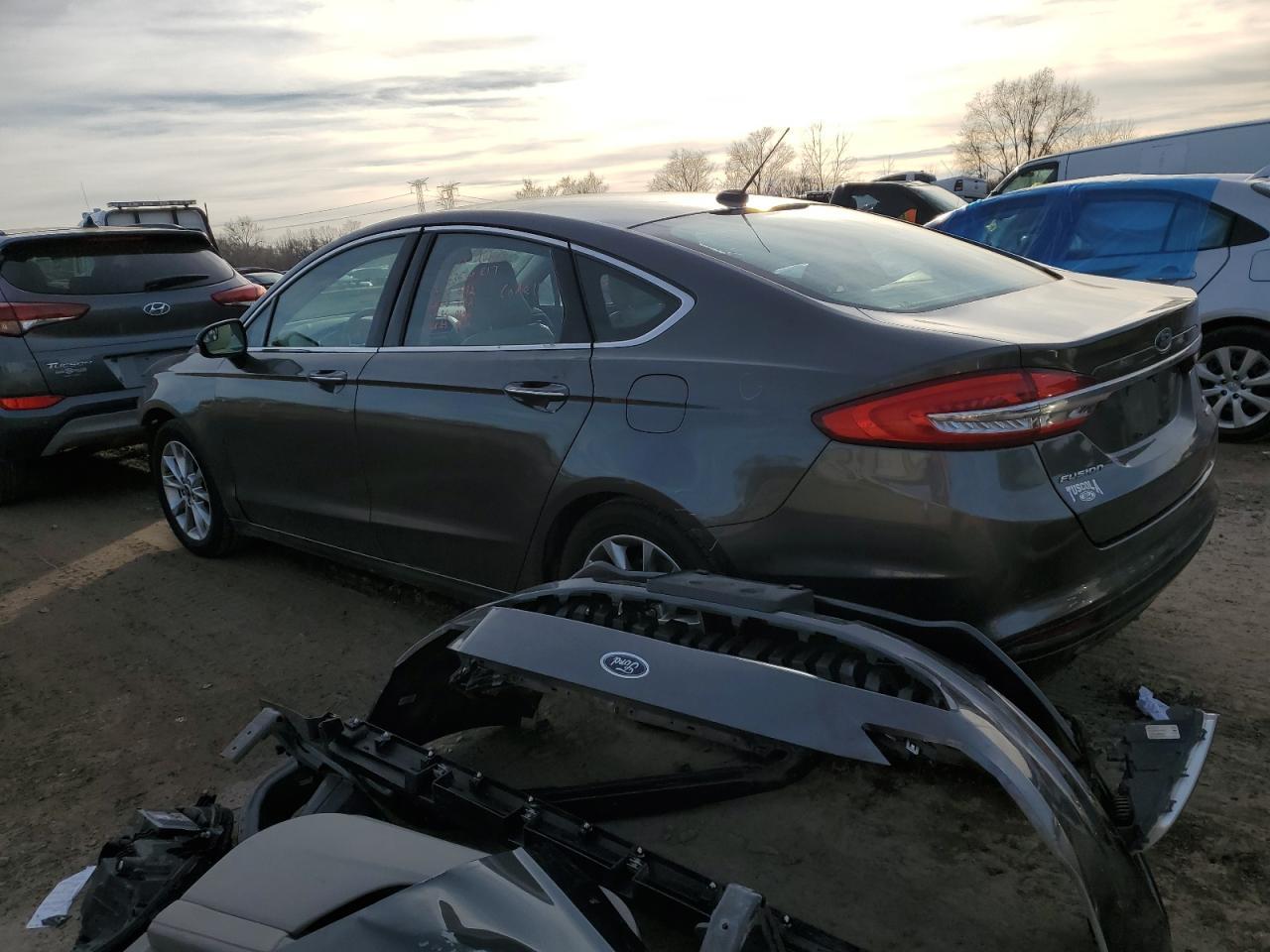 2017 FORD FUSION SE - Фото 2