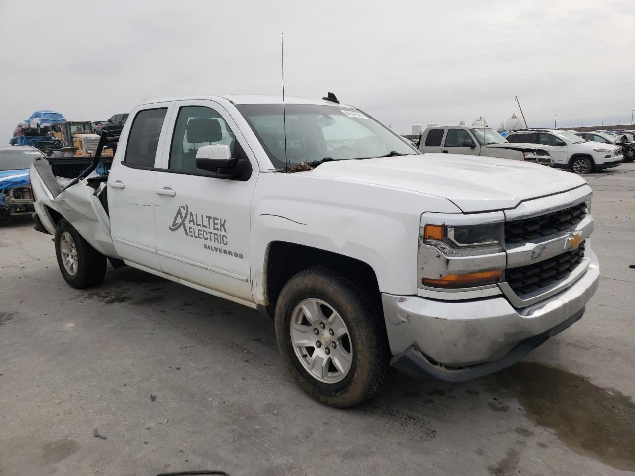 2018 CHEVROLET SILVERADO2 - Фото 4