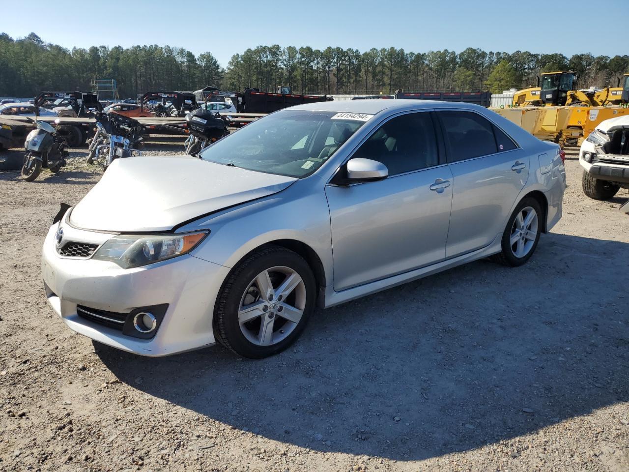 2014 TOYOTA CAMRY L
