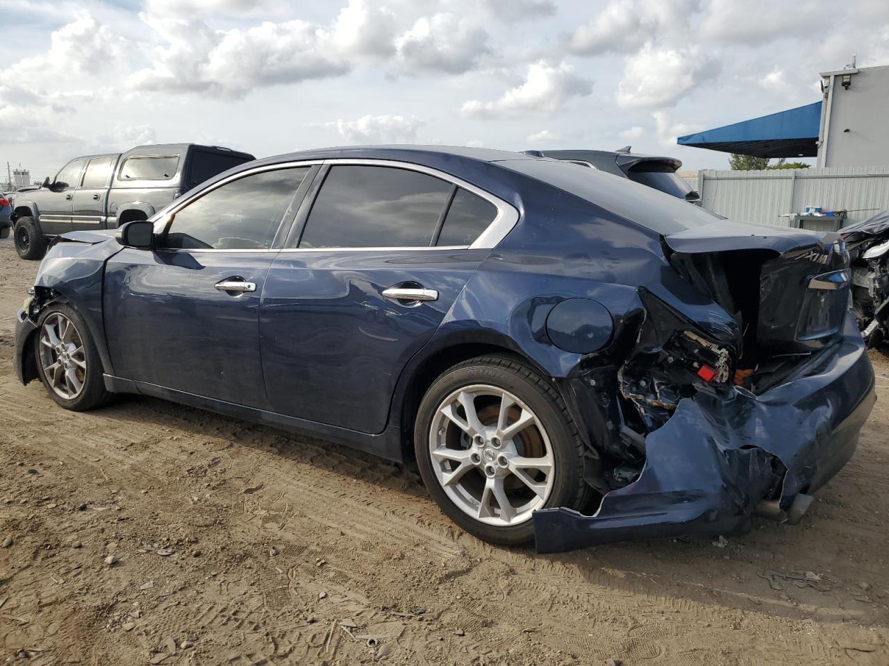 2014 NISSAN MAXIMA S - Image 2