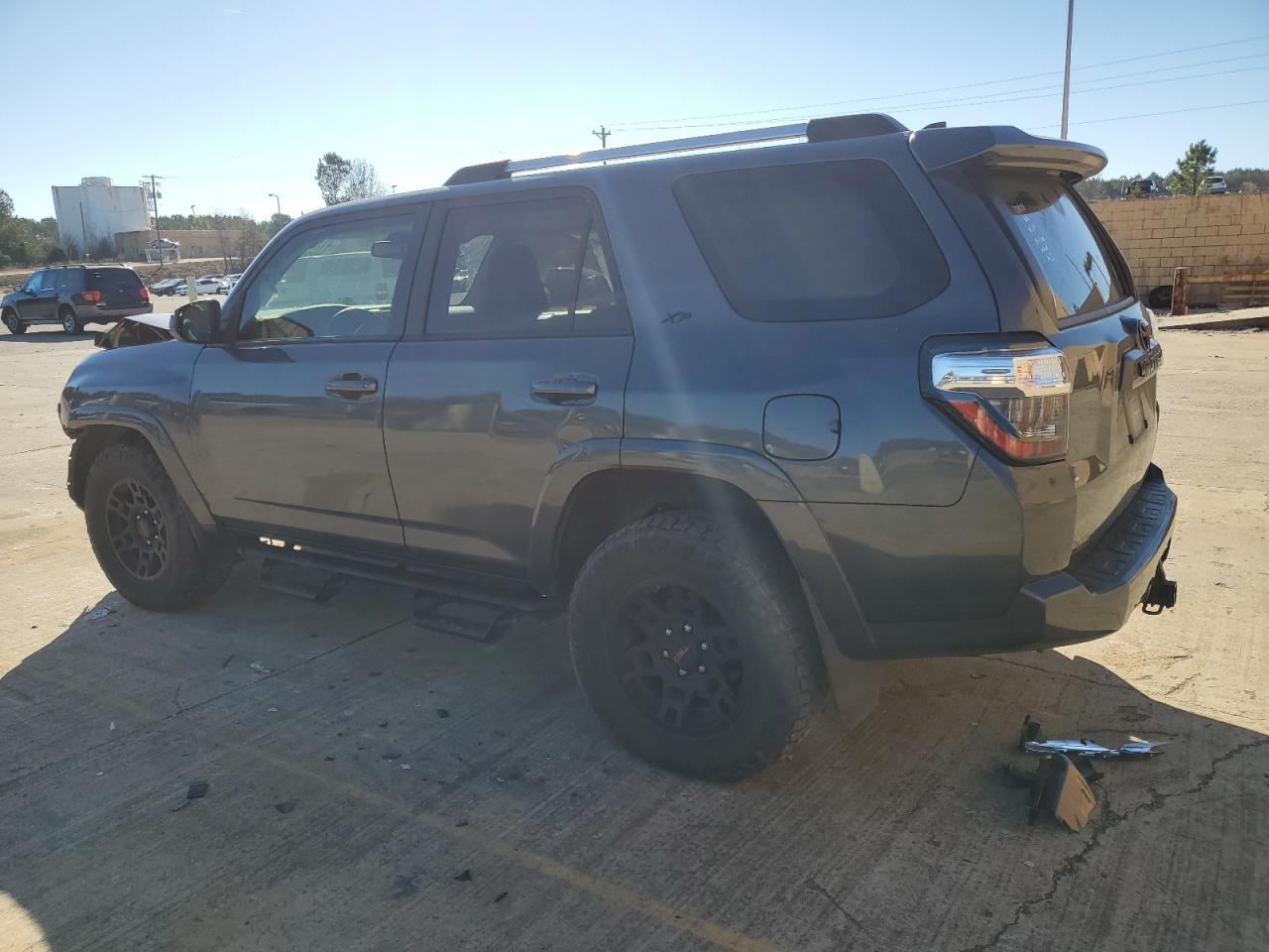 2020 TOYOTA 4RUNNER SR - Фото 2