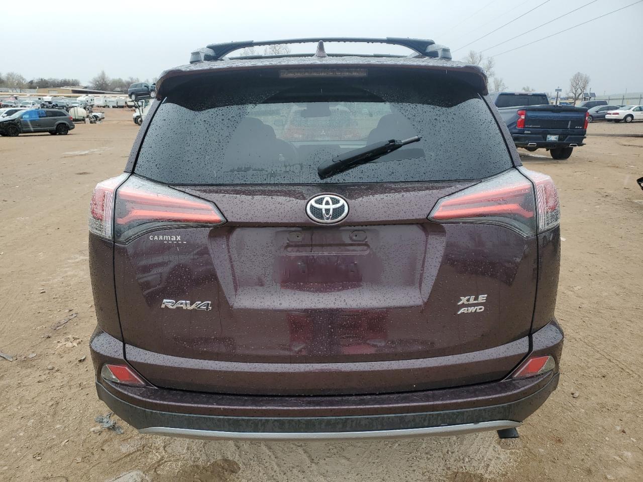 2017 TOYOTA RAV4 XLE - Image 6