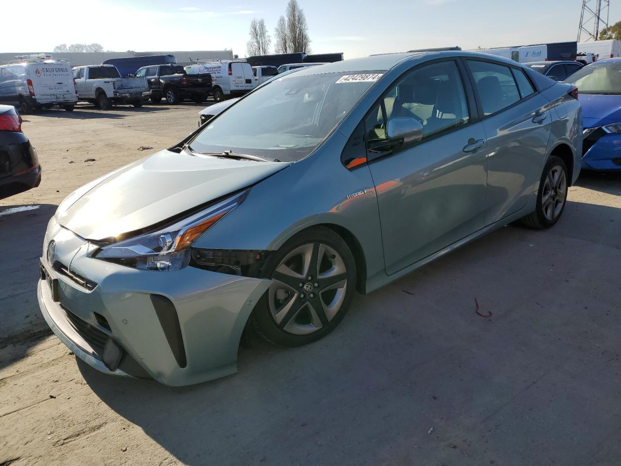 2019 TOYOTA PRIUS