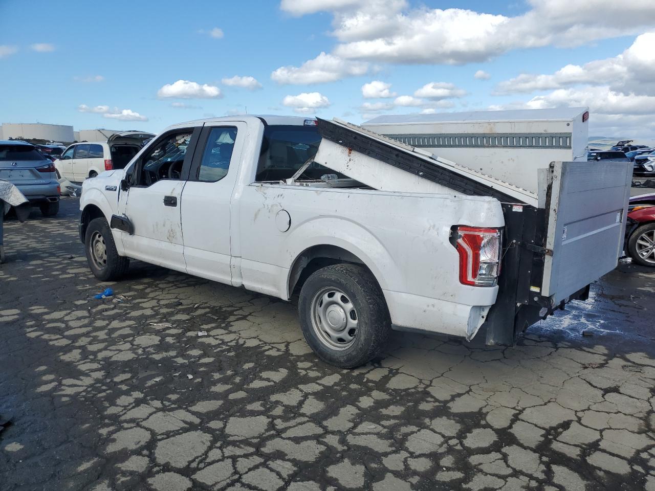 2016 FORD F150 SUPER - Image 2