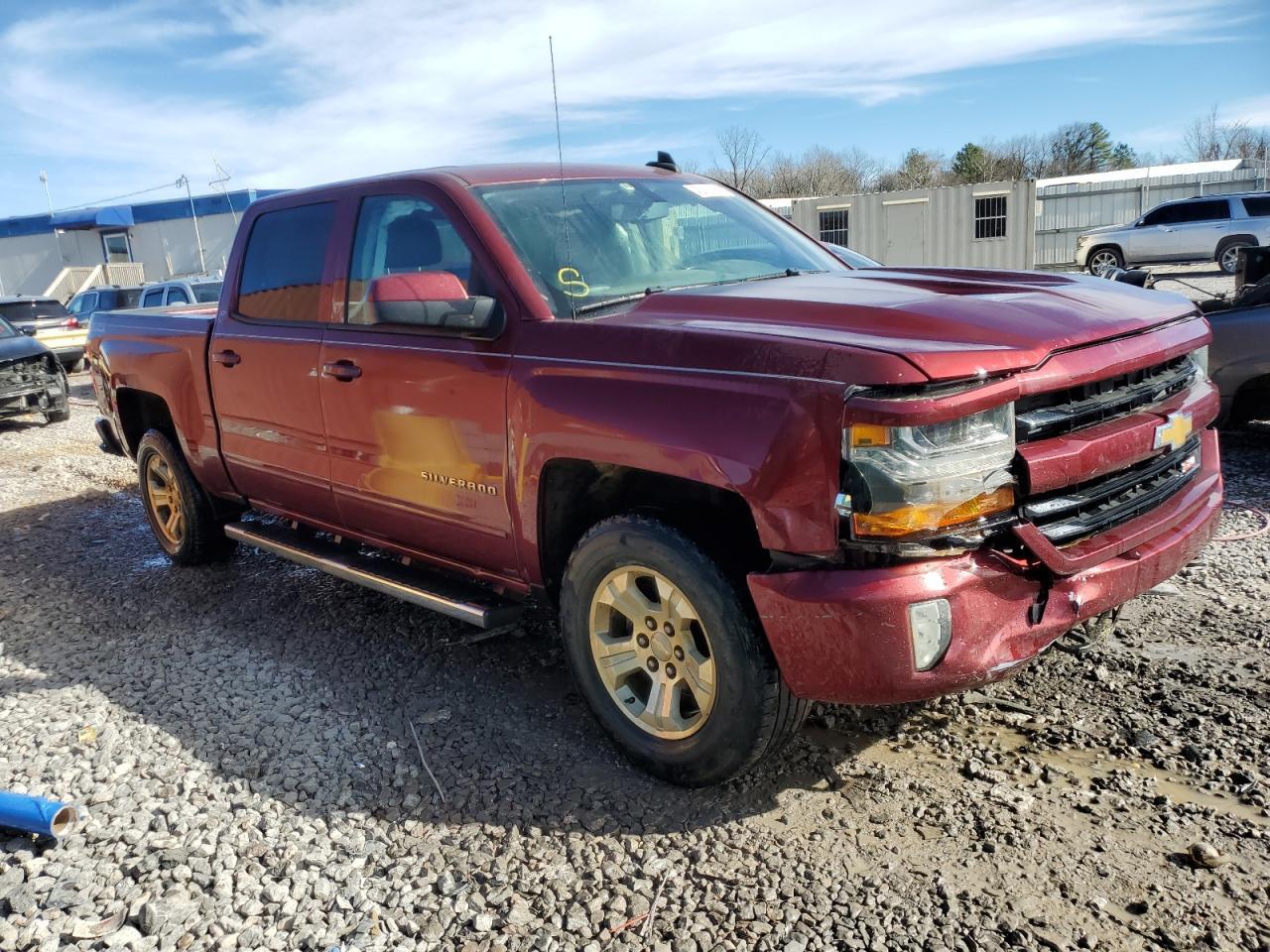 2017 CHEVROLET SILVERADO - Image 4