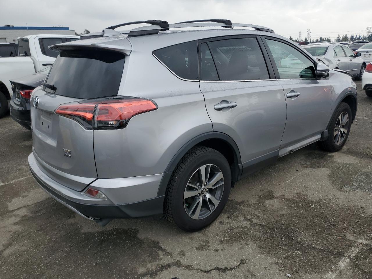 2017 TOYOTA RAV4 XLE - Image 3