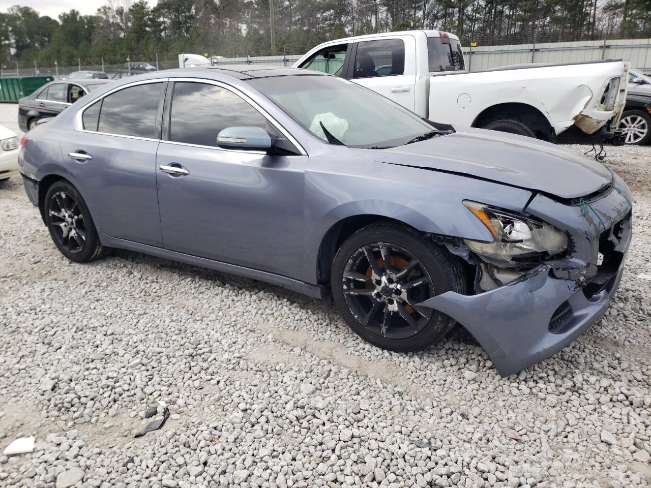 2011 NISSAN MAXIMA S - Image 4