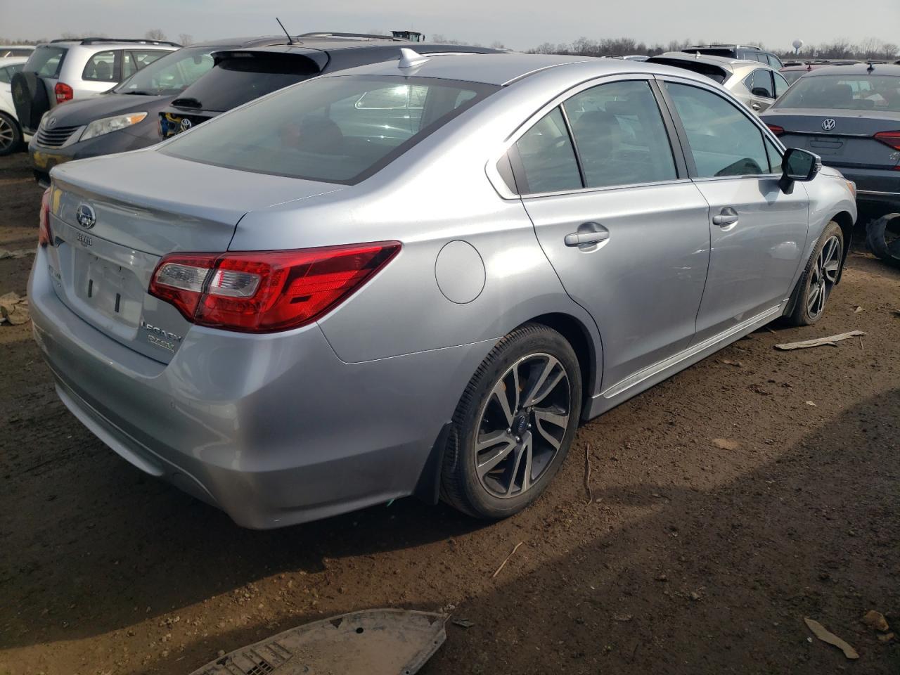 2017 SUBARU LEGACY SPO - Фото 3