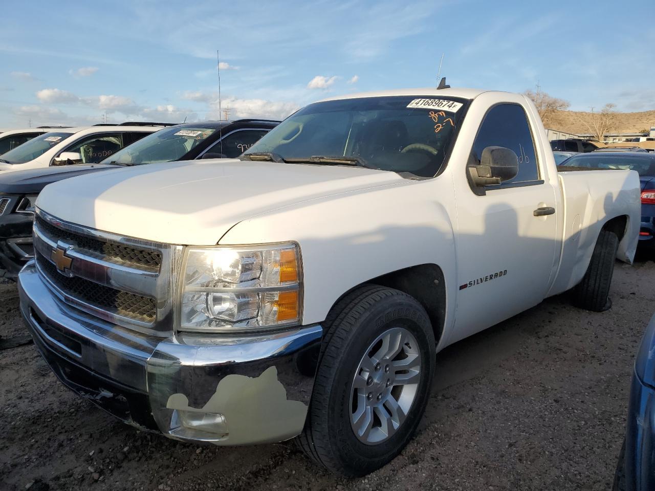 2012 CHEVROLET SILVERADO - Image 2