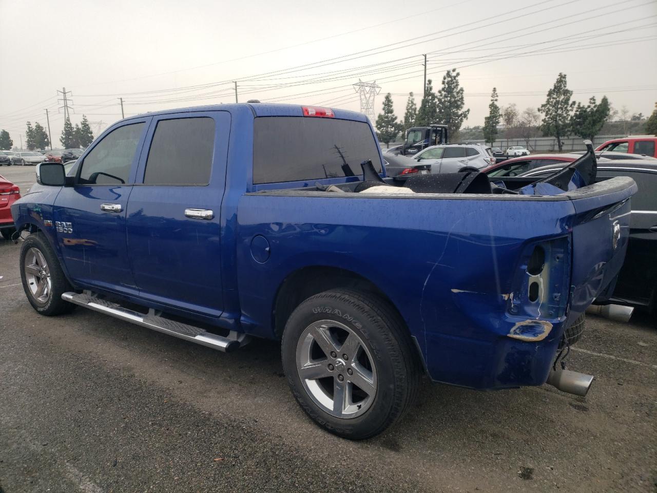 2015 RAM 1500 ST - Фото 2