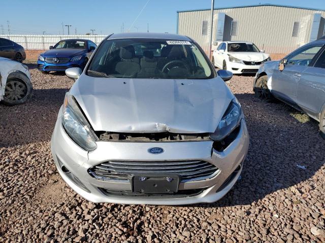 2019 Ford Fiesta Se - Image 5
