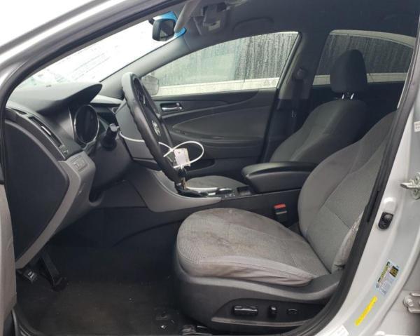 2013 Hyundai Sonata Gls - Image 7