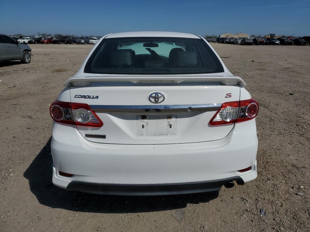 2013 TOYOTA COROLLA BA - Image 6