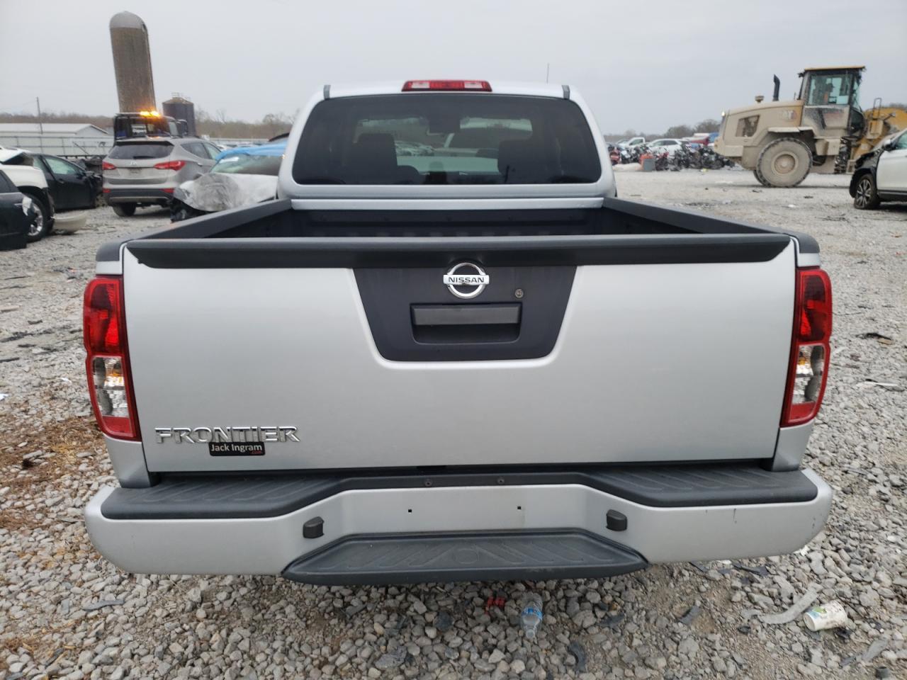 2019 NISSAN FRONTIER S - Фото 6