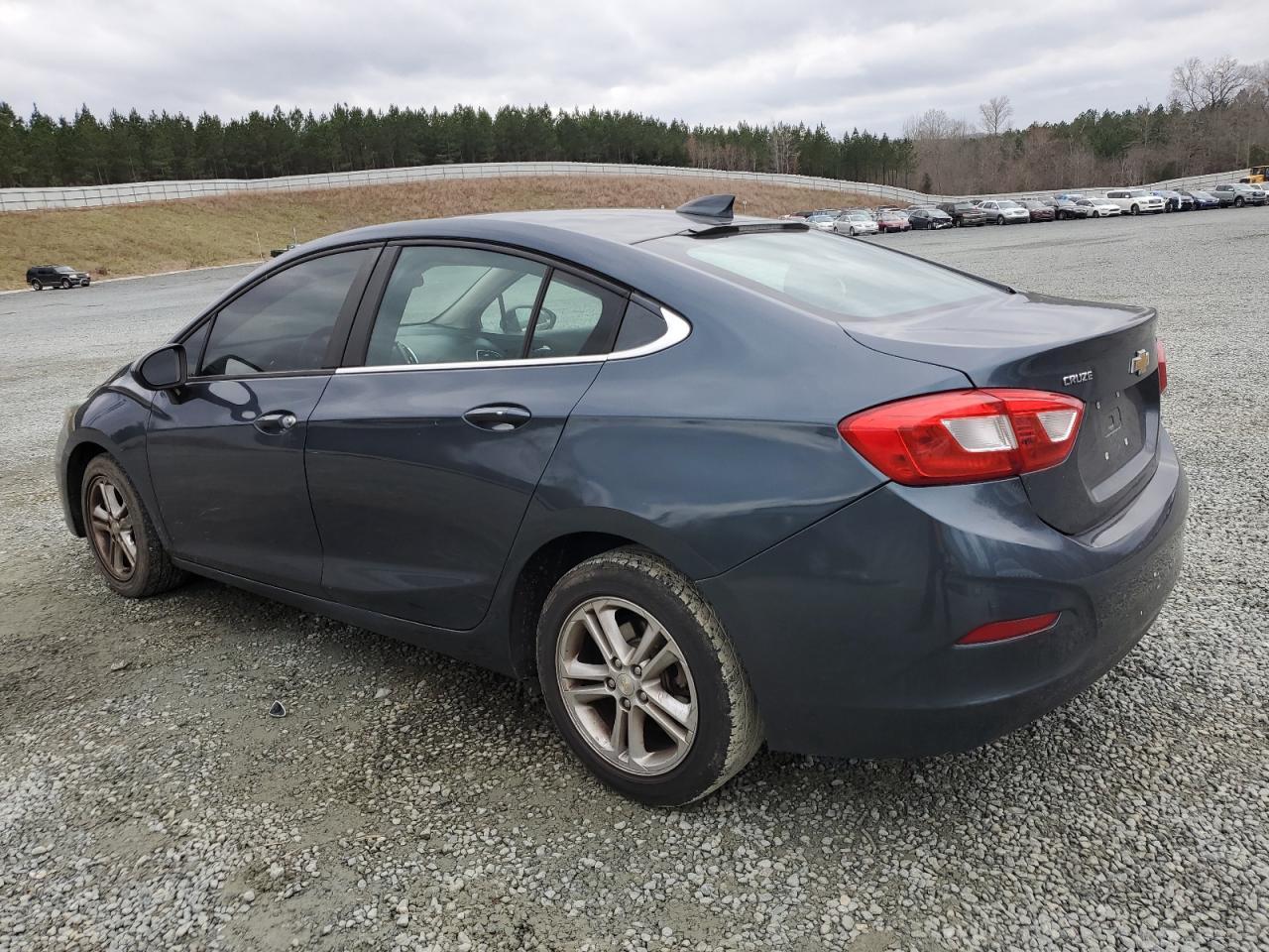 2017 CHEVROLET CRUZE LT - Image 2