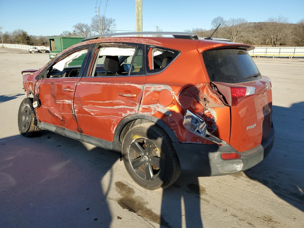2015 TOYOTA RAV4 XLE - Фото 2