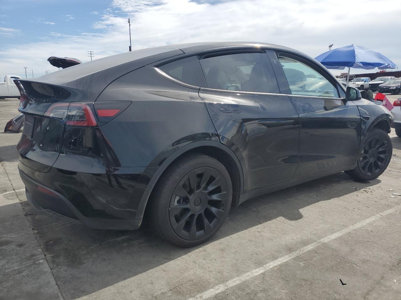 2023 TESLA MODEL Y - Image 3