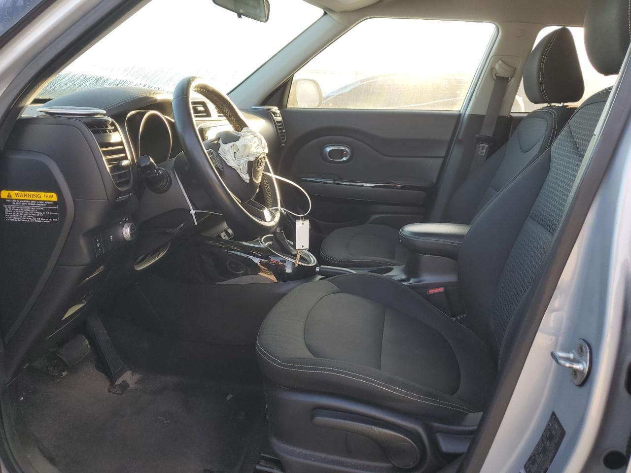2016 KIA SOUL + - Image 7