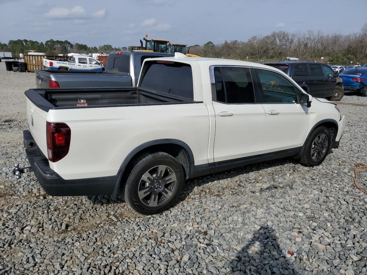 2017 HONDA RIDGELINE - Фото 3