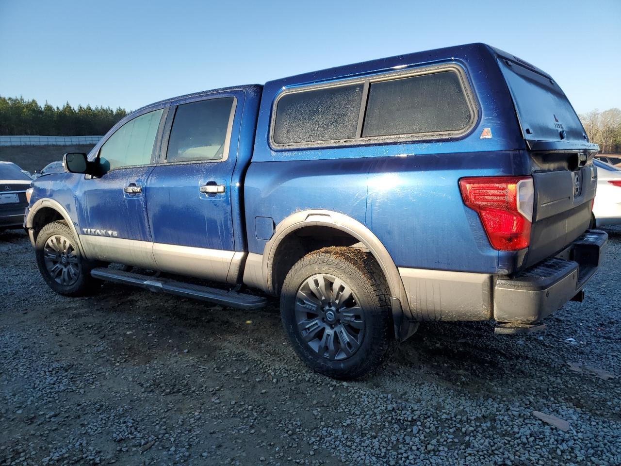 2018 NISSAN TITAN SV - Фото 2