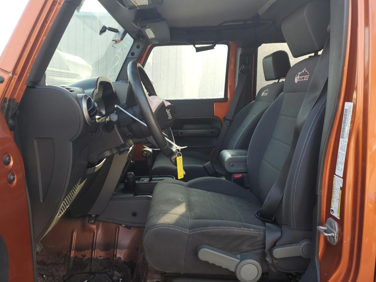2010 JEEP WRANGLER U - Image 7