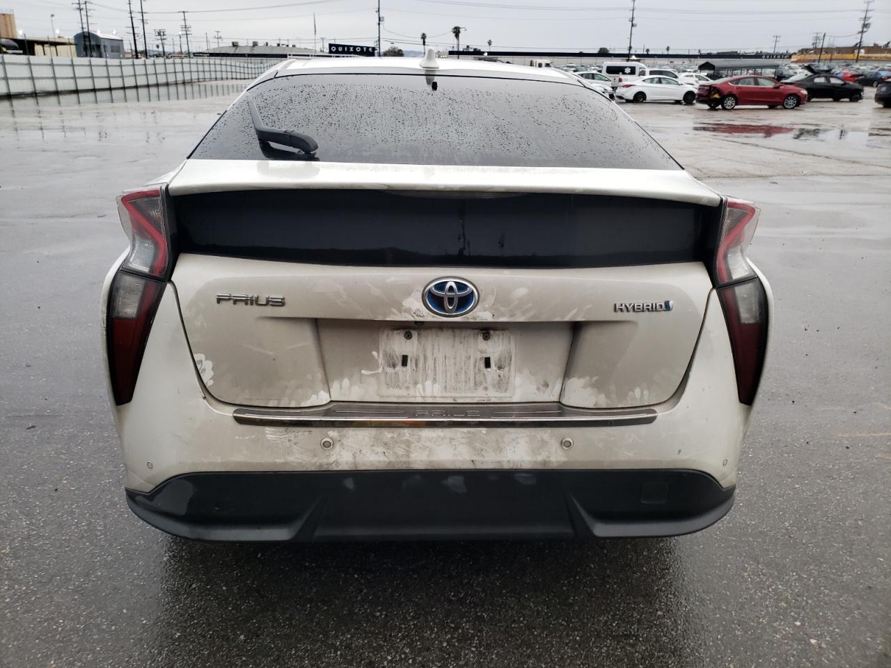 2016 TOYOTA PRIUS - Image 6