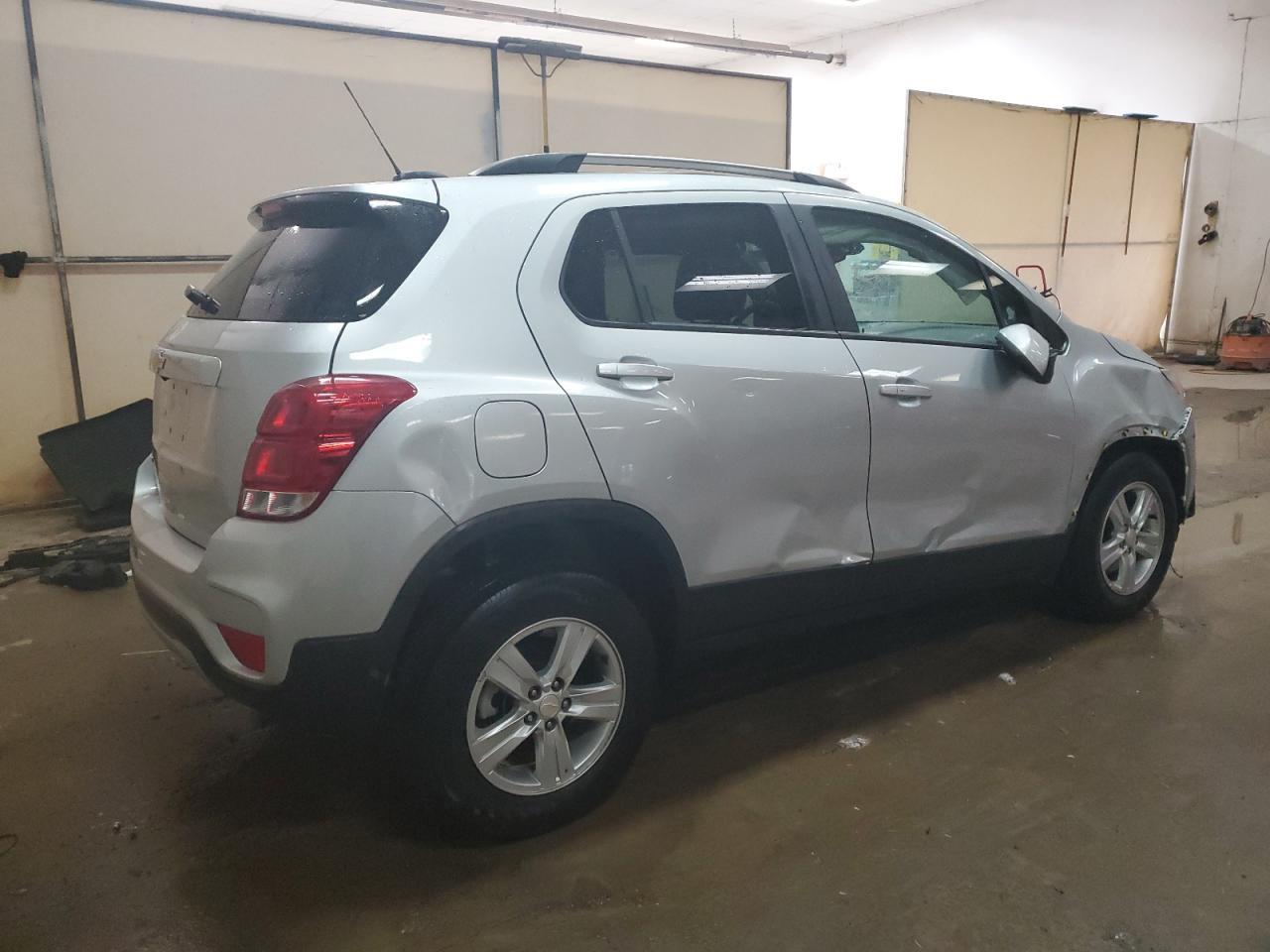2021 CHEVROLET TRAX 1LT - Фото 3