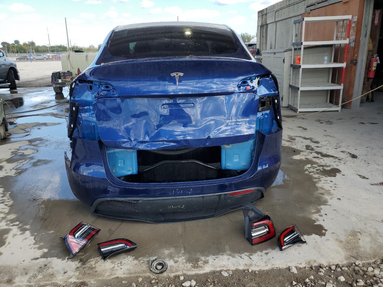 2023 TESLA MODEL Y - Image 6