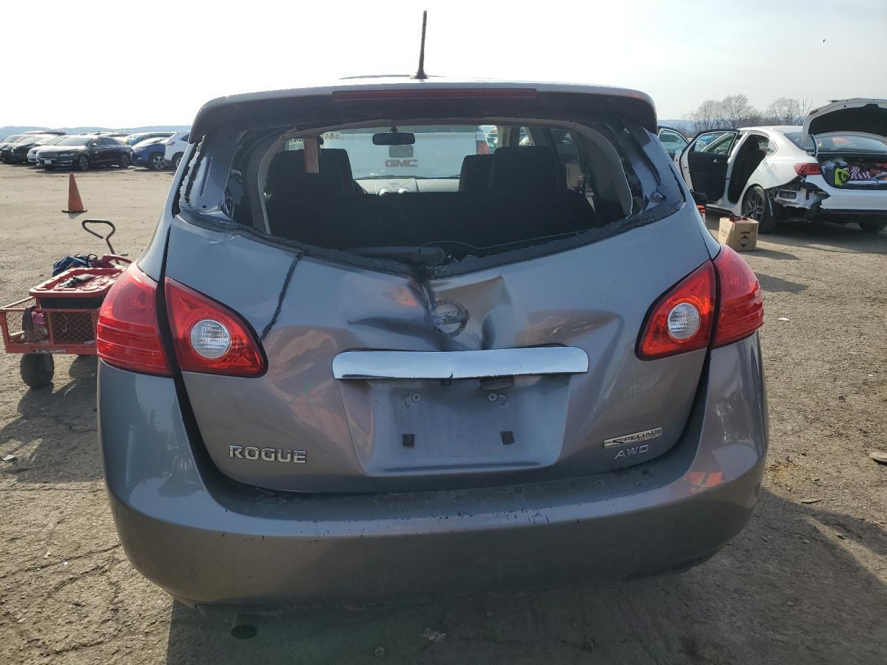 2013 NISSAN ROGUE S - Image 6