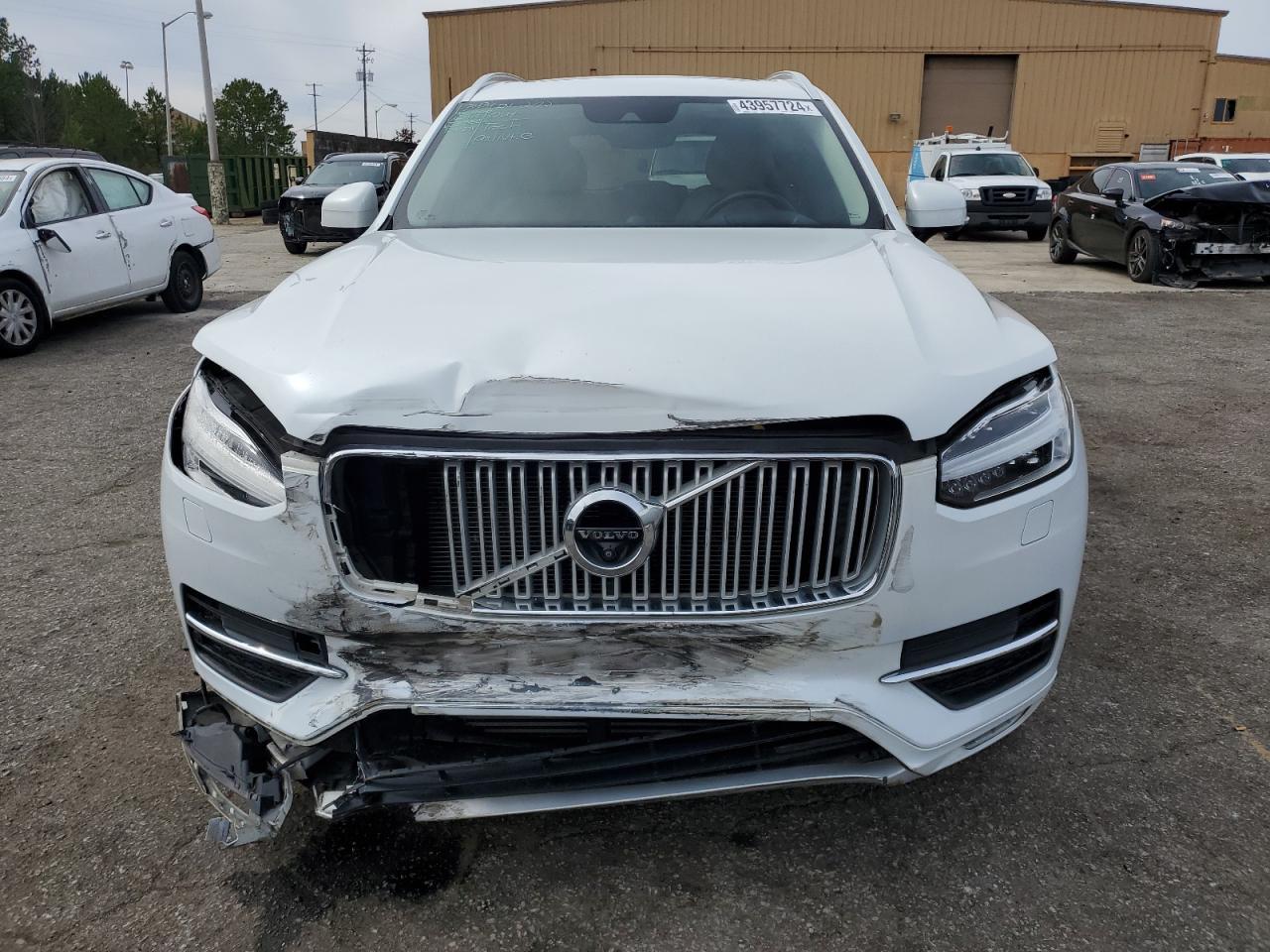 2016 VOLVO XC90 T6 - Фото 5