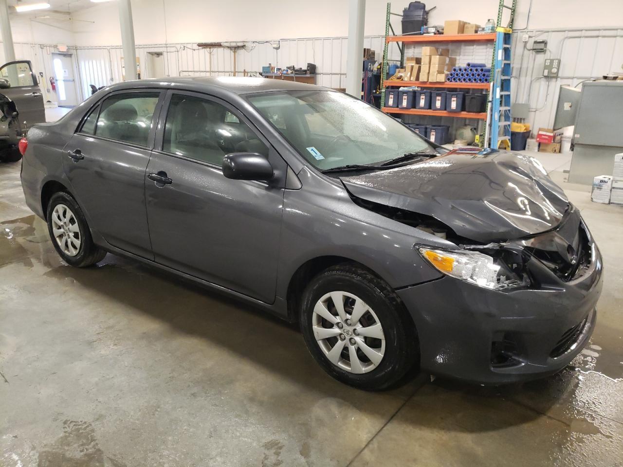 2013 TOYOTA COROLLA BA - Фото 4