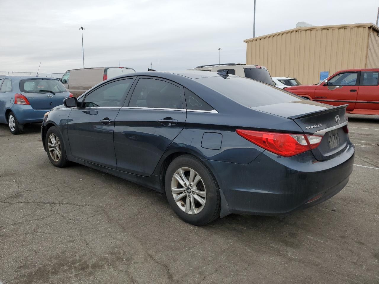 2013 HYUNDAI SONATA GLS - Фото 2