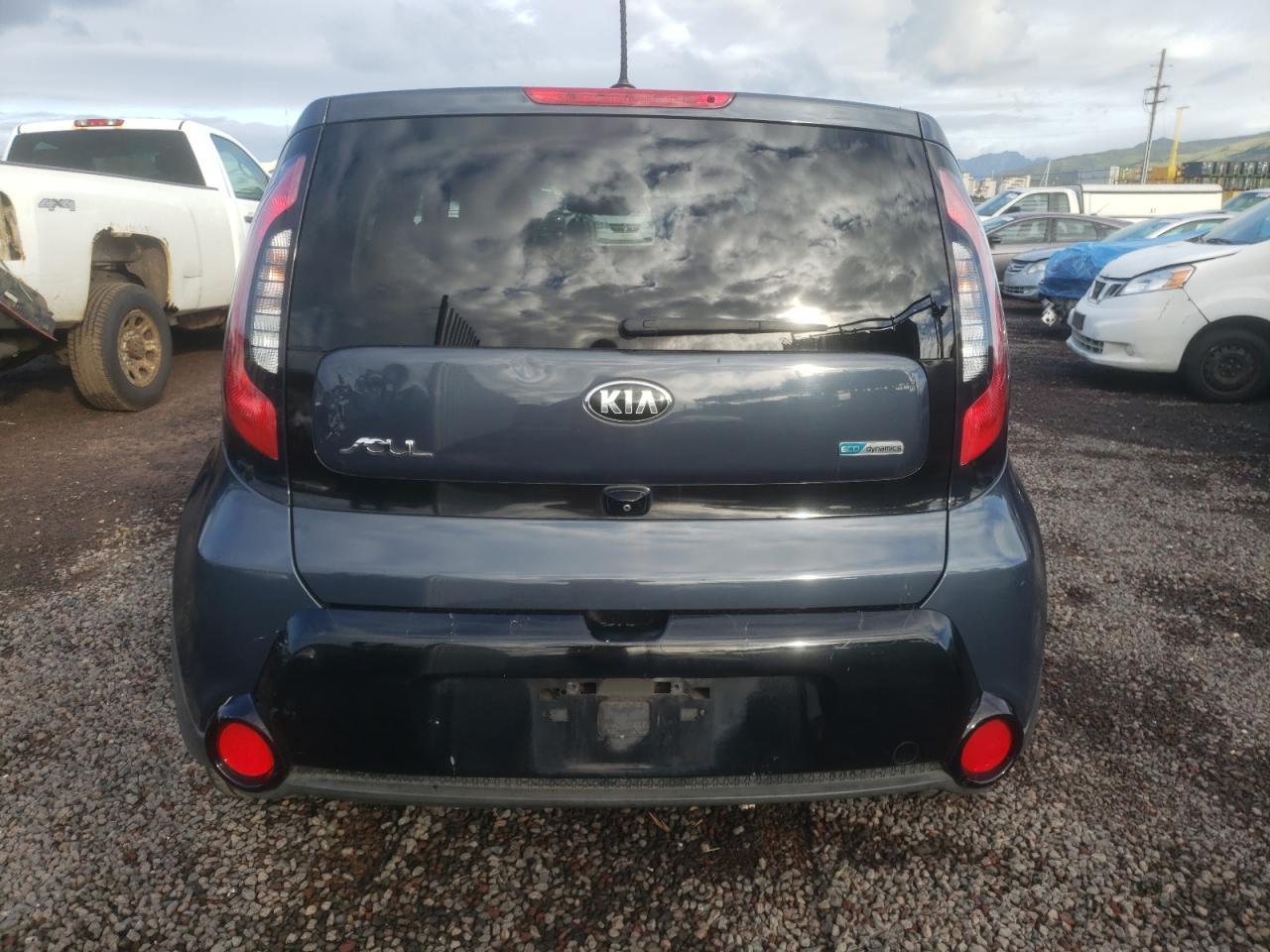 2016 KIA SOUL + - Image 6