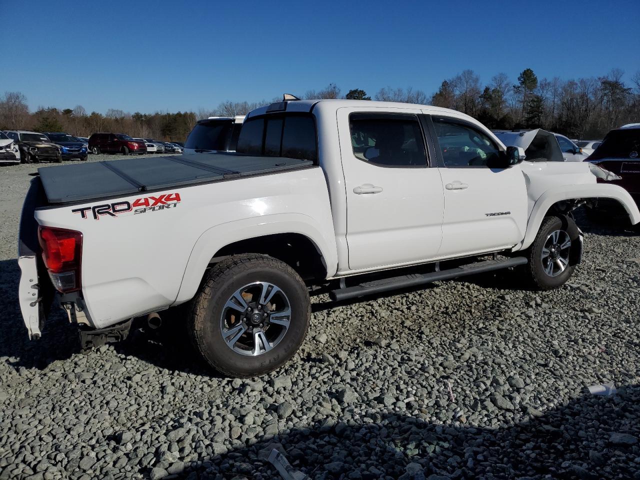 2016 TOYOTA TACOMA DOU - Фото 3