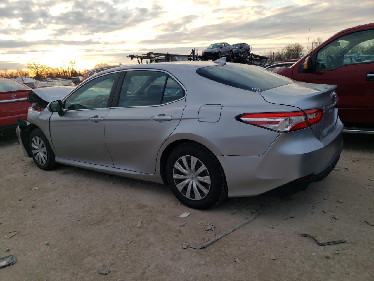 2019 TOYOTA CAMRY LE - Image 2